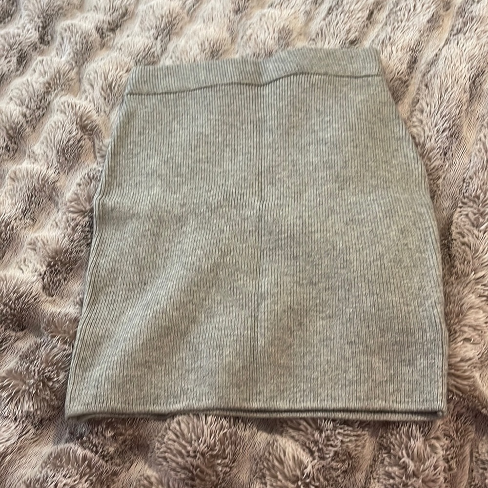 Grey mini skirt, size L (stretchy), never worn